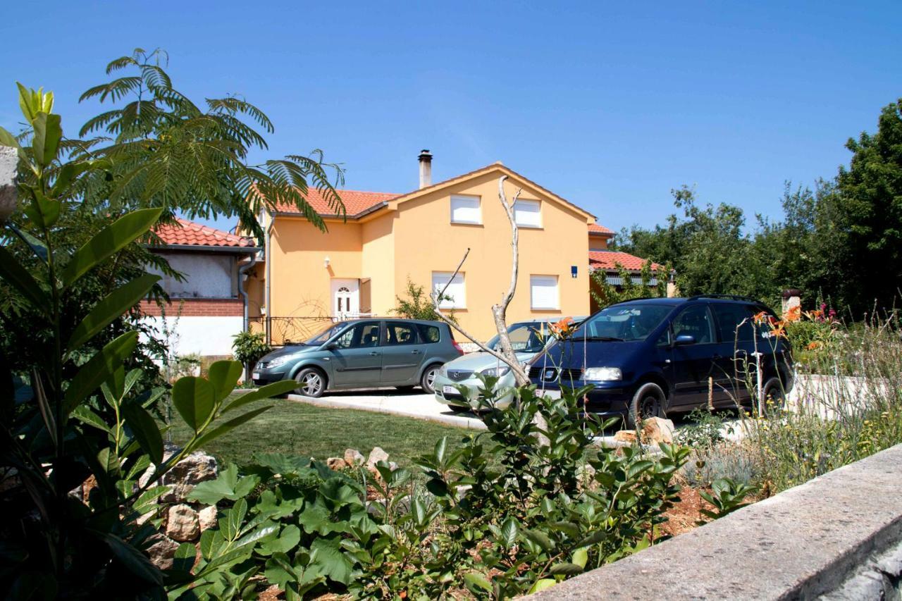 Raj Muraj Ferienappartement Kornić エクステリア 写真
